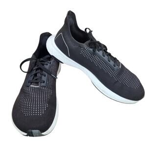 Flux Footwear Adapt Runner Black/White  Men’s 11 Woman’s 12.5 Wide Toe Box EUC